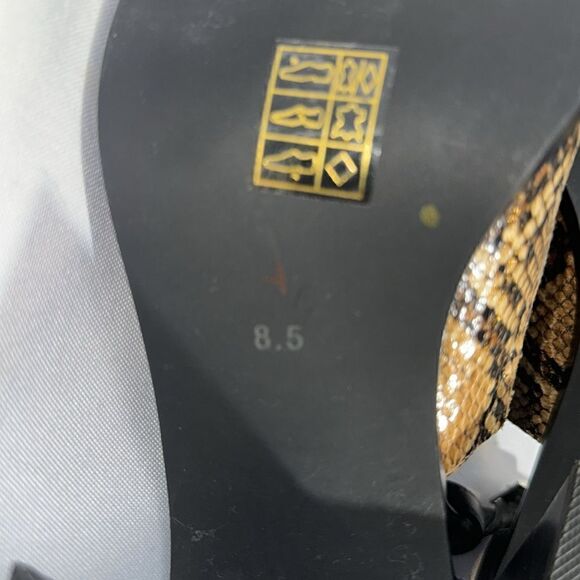 JEFFREY CAMPBELL AUDRY MARY JANES IN SNAKESKIN NWT 8.5 - Picture 6 of 7